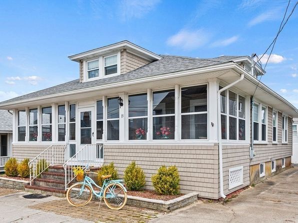 13 5th St, Wareham, MA 02571