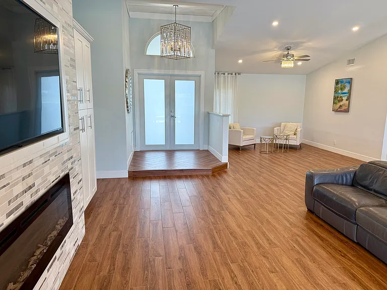 20725 Waters Edge Ct — Photo 7