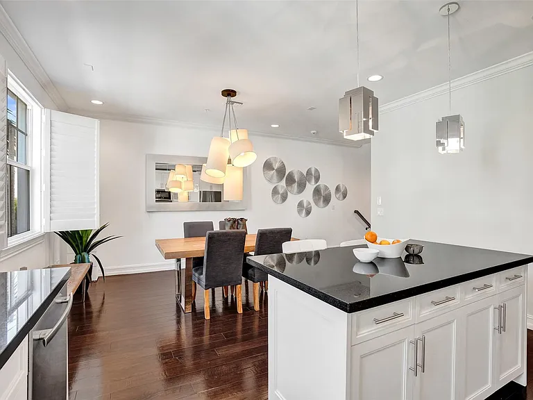 381 E Cannery Row Cir — Photo 13