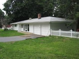 681 Valley Rd, Lancaster, PA 17601