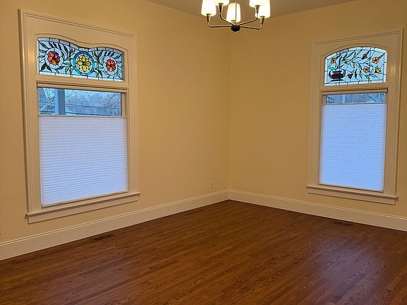 3rd image of 87 Edgemont Rd Floor 1