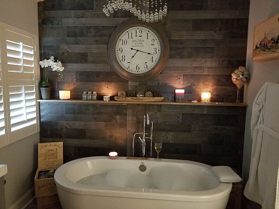 Soaker Tub Master Bath