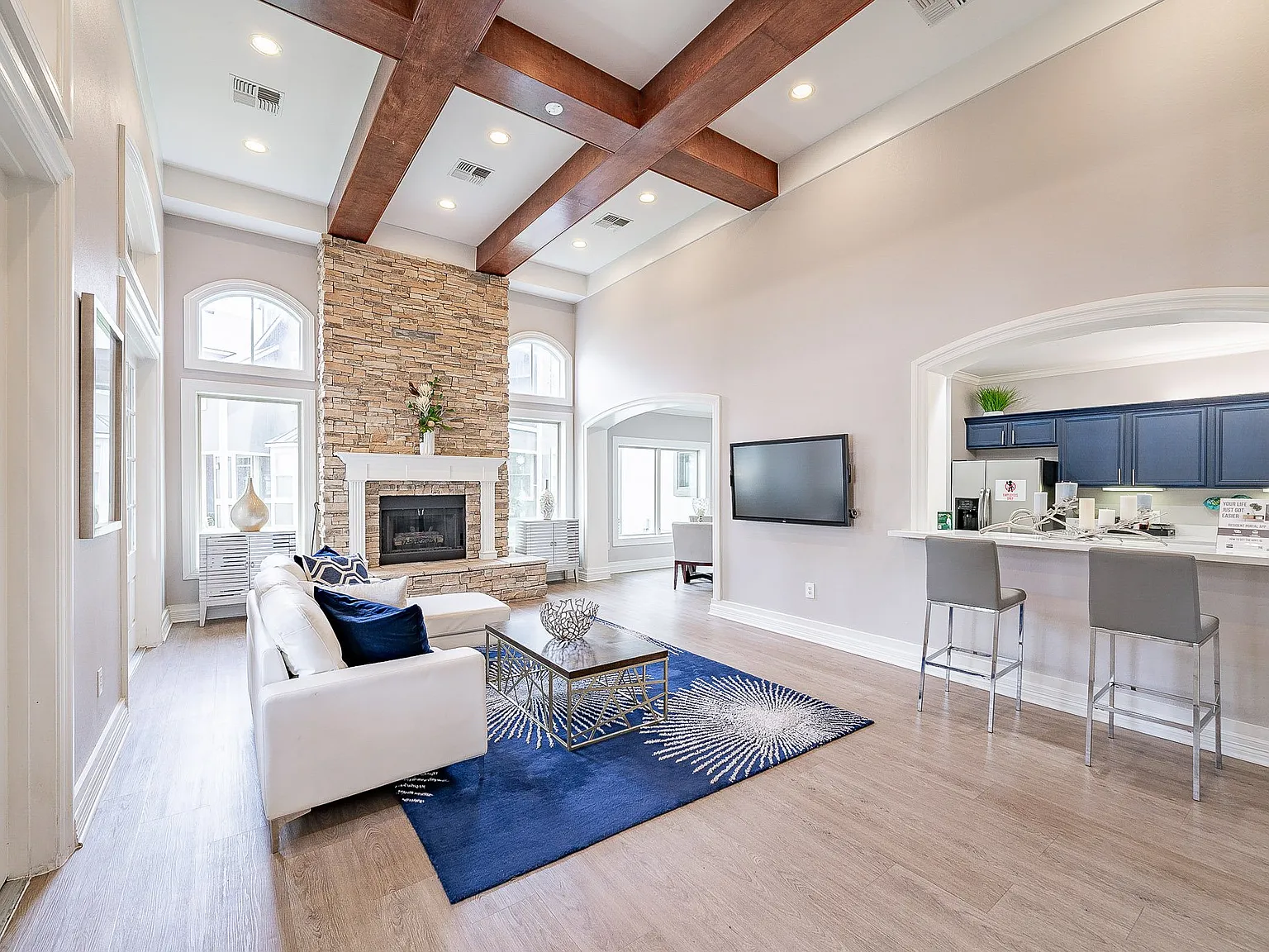 Bala Woods at Kingwood Apartments — Photo 2