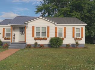 1200 E 1st St, Tuscumbia, AL 35674
