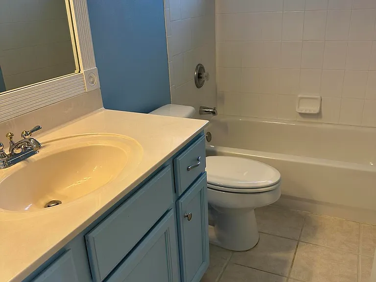 2884 Saint Maarten Ct — Photo 14