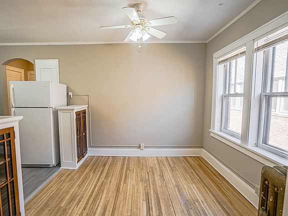 5th image of 935 Goodrich Ave APT 2