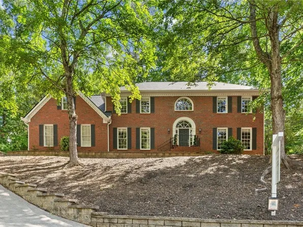 120 North Bluff, Alpharetta, GA 30004