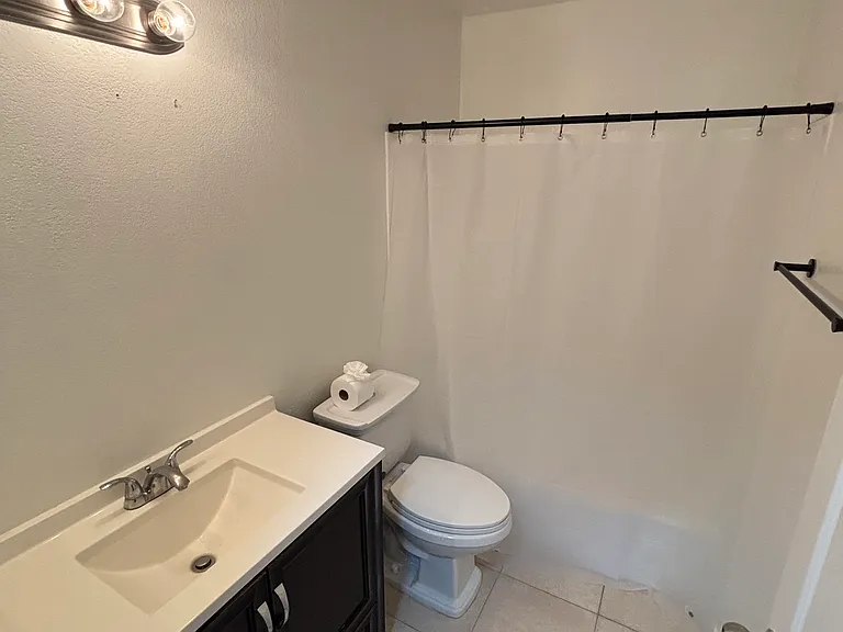 5918 Sky Meadow St — Photo 8