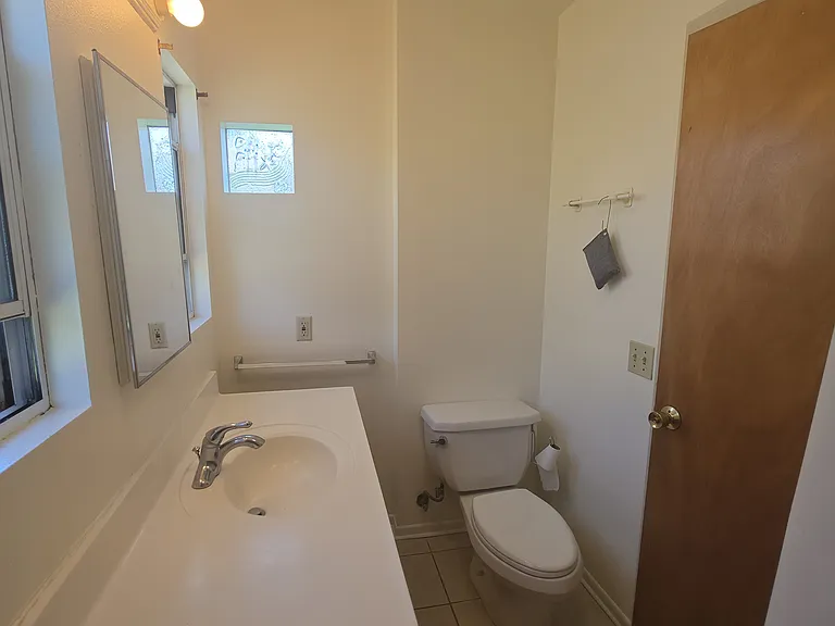 1844 S Chapel Ave #1/2 — Photo 10
