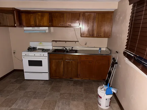 2786 Edgewood St #1, Portage, IN 46368