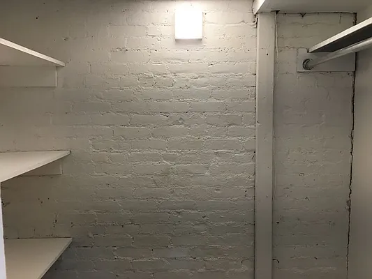 Rented by Sky Management | media 50