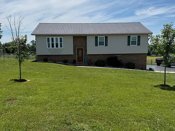 937 Dripping Springs Rd, Glasgow, KY 42141