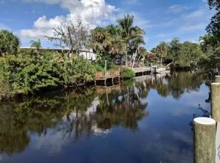 53 King Arthur Dr, Nokomis, FL 34275