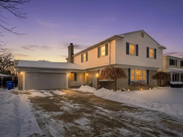 32523 Cambridge Dr, Warren, MI 48093