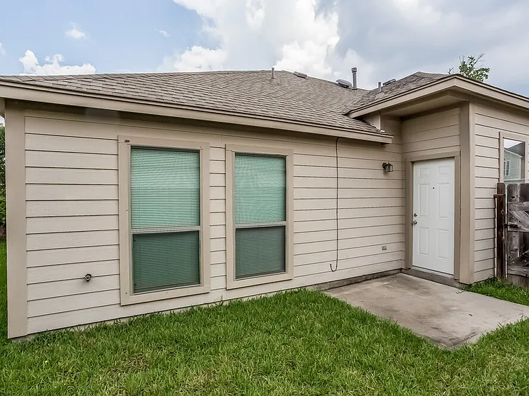 16531 Strathmore Manor Ln — Photo 14