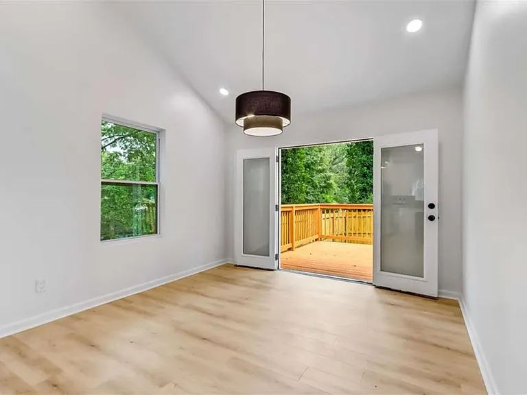 1200 Byewood Ln SW — Photo 29