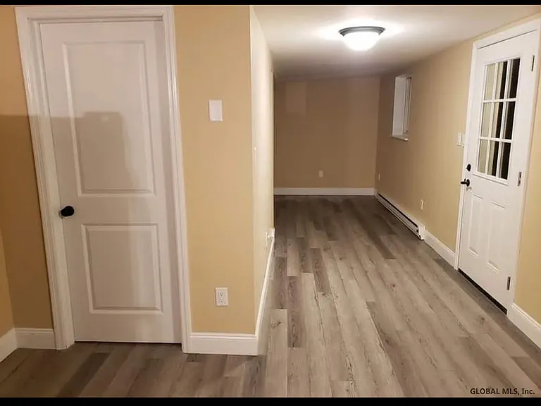 162 Elm St #BASEMENT — Photo 3