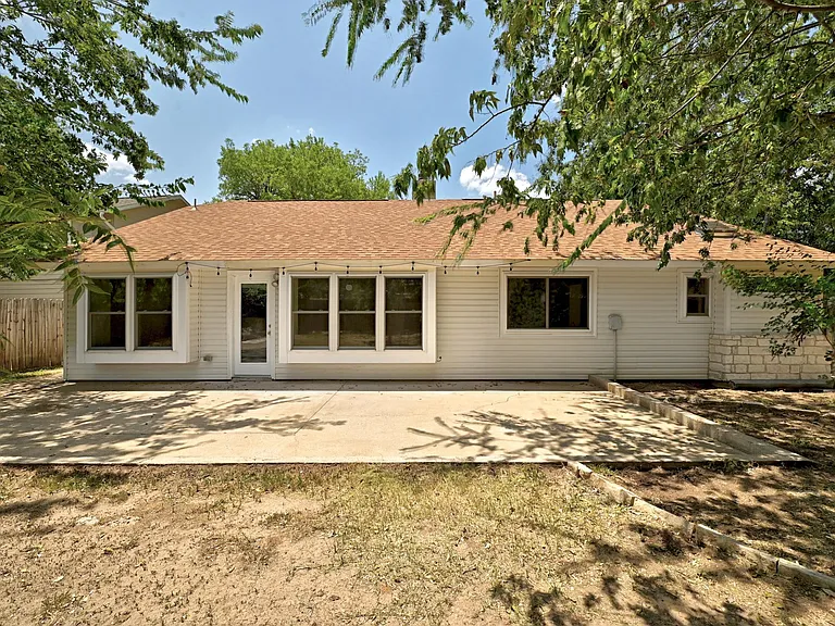 2702 Goldbridge Dr — Photo 25