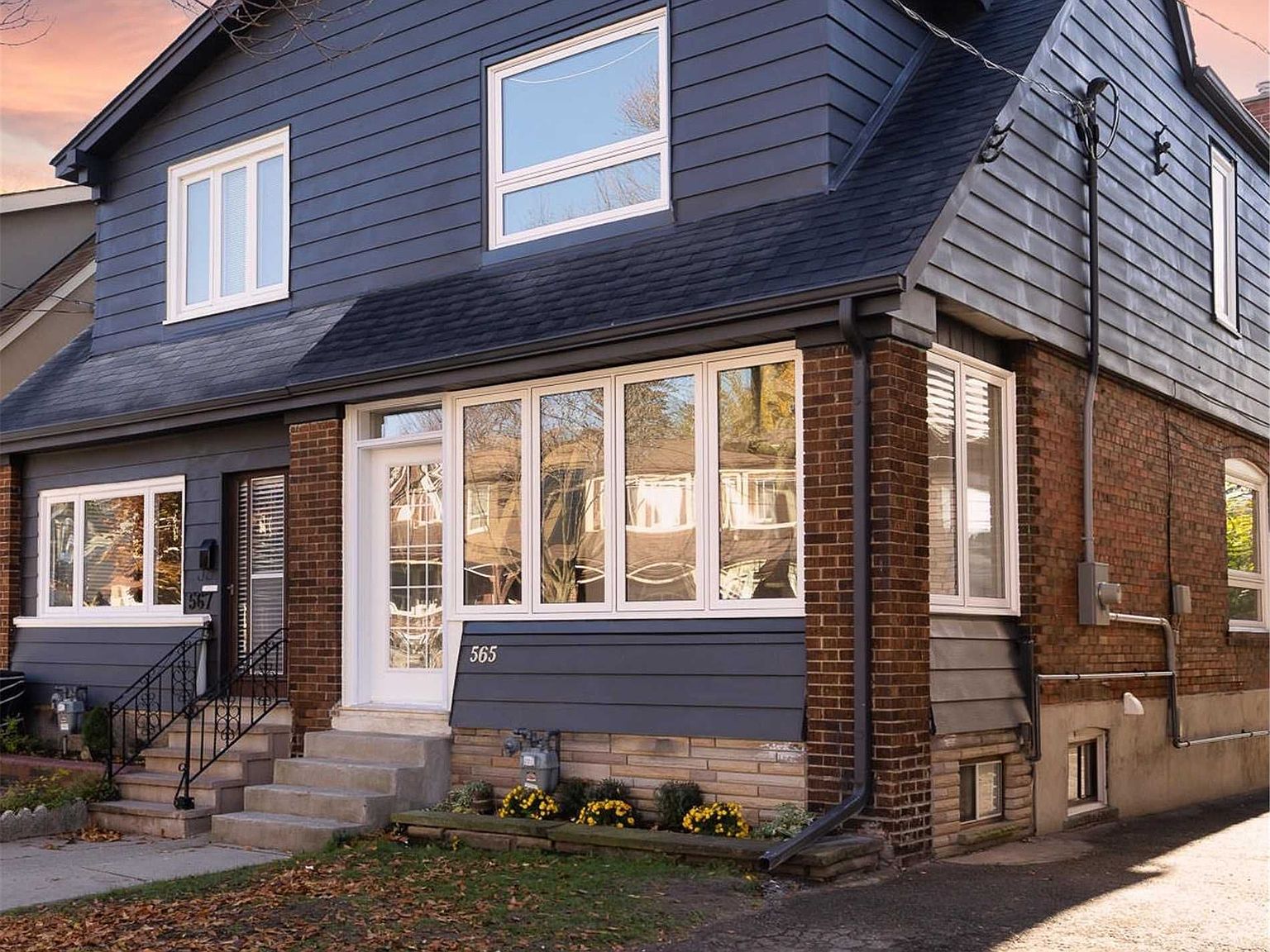 565 Milverton Blvd, Toronto, ON M4C 1X6 Zillow