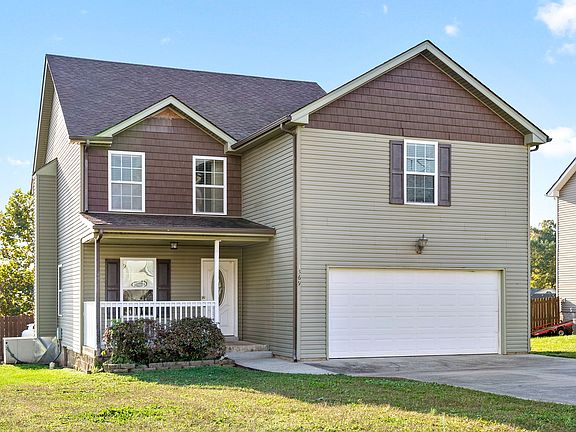 2nd image of 1369 Francesca Dr