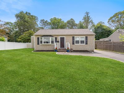 32 Woodland Street, Ronkonkoma, NY, 11779