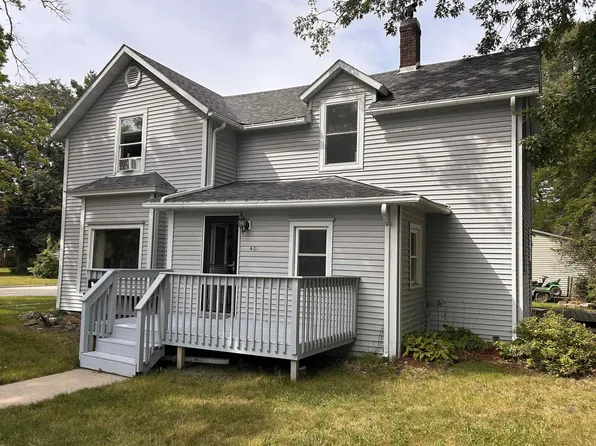 401 7th Ave, Charles City, IA 50616
