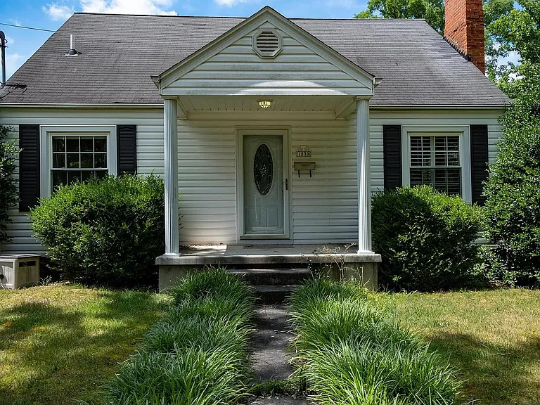 1830 Washington Ave — Photo 1