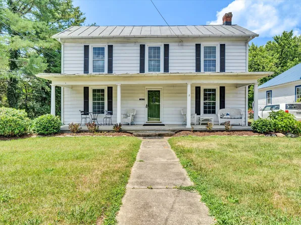 363 Lowe St, Buchanan, VA 24066