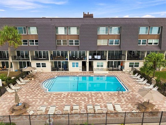3rd image of 60 GULF BOULEVARD #402