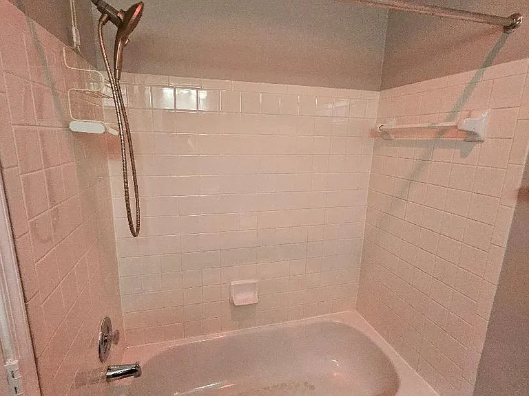 9811 Lake Pointe Ct #203 — Photo 33
