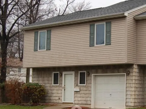 150 Old Post Rd, Edison, NJ 08817