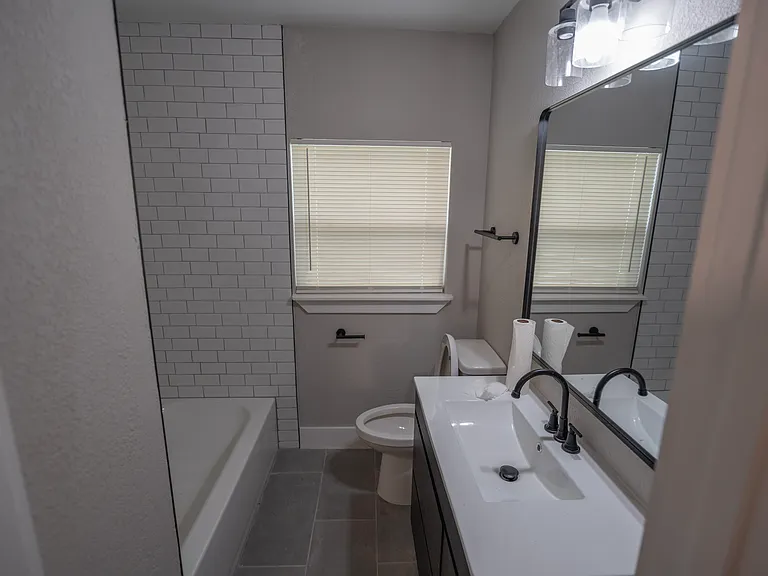 2465 Garapan Dr — Photo 15