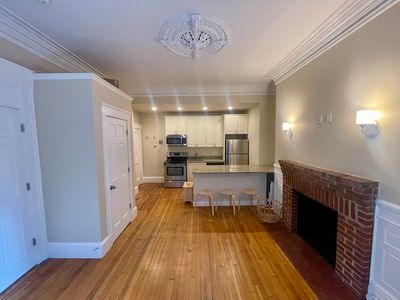 591 Beacon St APT 2, Boston, MA, 02215