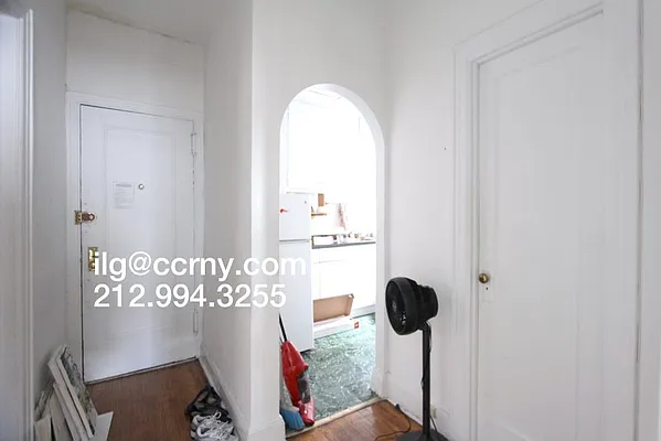 Rented by City Connections Realty | media 8