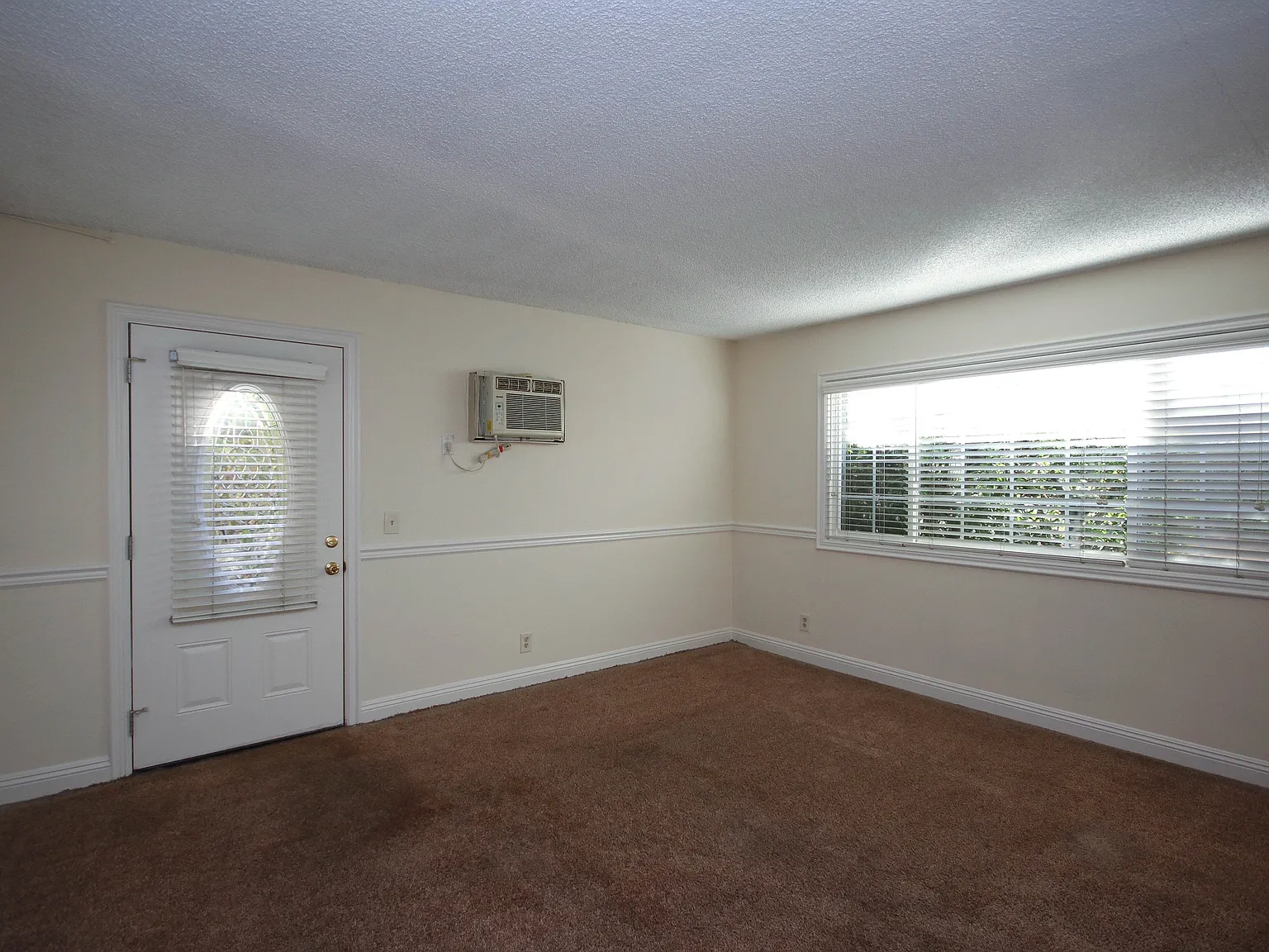 1 bed, 650 sqft, $1,995 — Photo 4