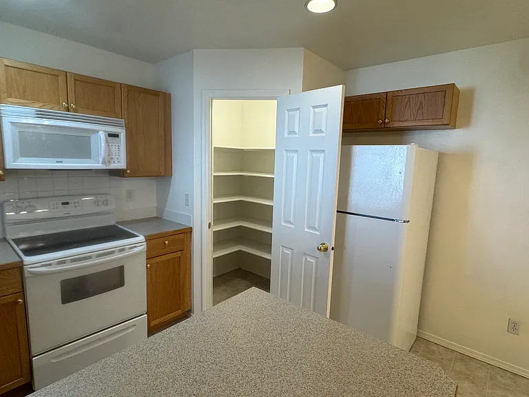 1397 Rockridge St #1397 — Photo 14