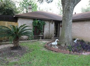 7415 Trabajo Dr, Houston, TX 77083
