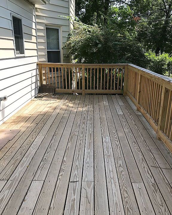 Private back deck