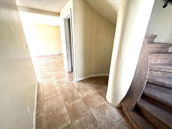 3rd image of 230 Avenue Santa Barbara #1