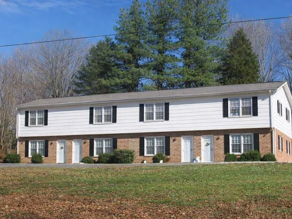 60 Sunrise Rd #66, Rocky Mount, VA 24151