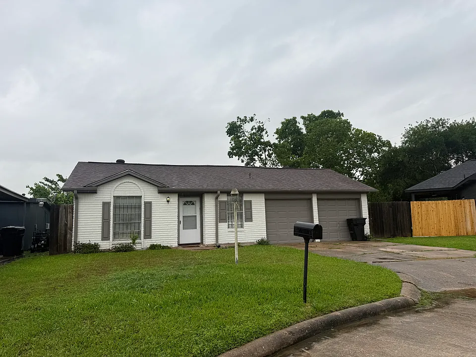 12110 Murr Way