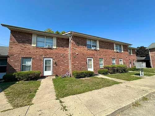 1900 Windemere Dr Photo 1