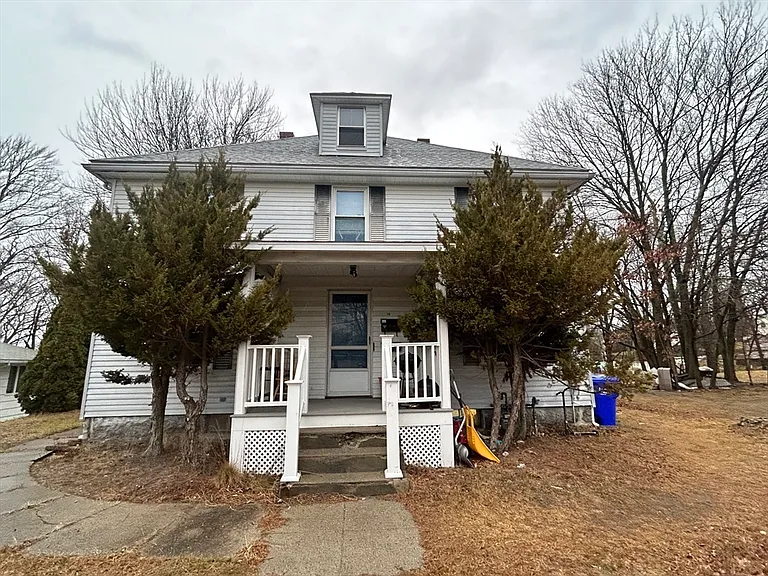 16 W Walnut St #2 — Photo 1
