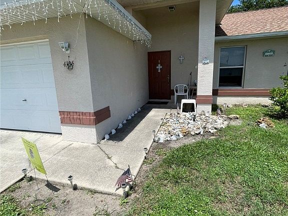 4th image of 4105-4107 SW 7th Pl