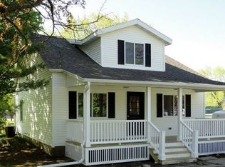 1218 Racine St, Delavan, WI 53115