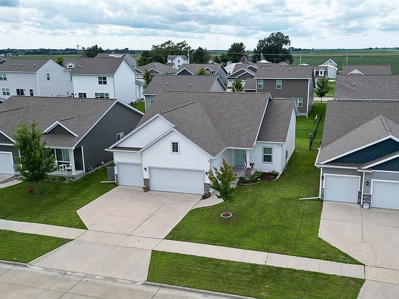 3rd image of 4120 NW Countrywood Dr