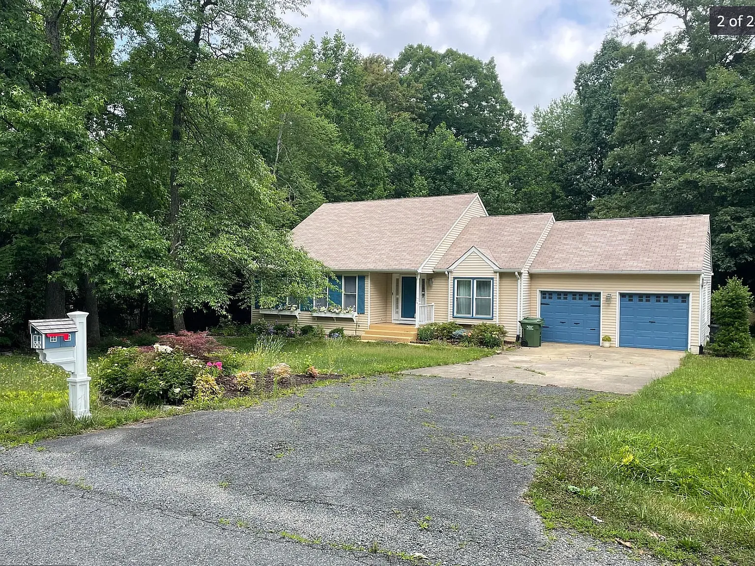 3 bed, 1422 sqft, $3,000 — Photo 2