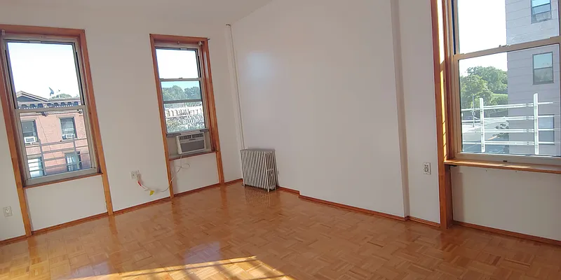 Rented by Angelucci Group LLC | media 26