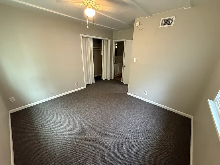 5303 Lovell Ave — Photo 10