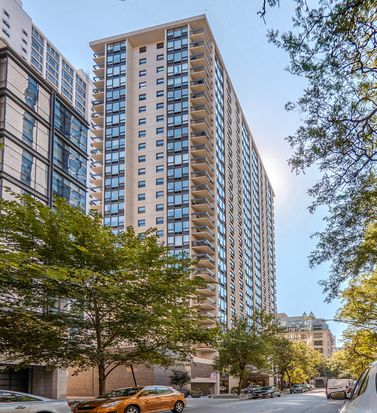 1313 N Ritchie Ct APT 901, Chicago, IL 60610